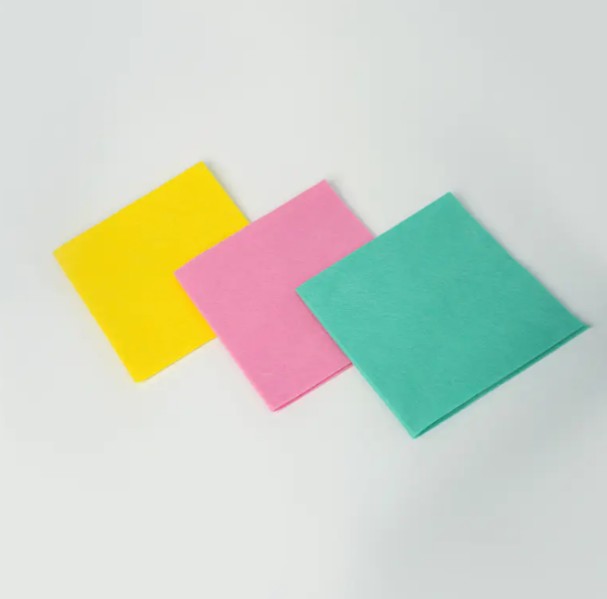 Ut non-textilia textilia revolutionizing currus interior Purgato et sustentationem?